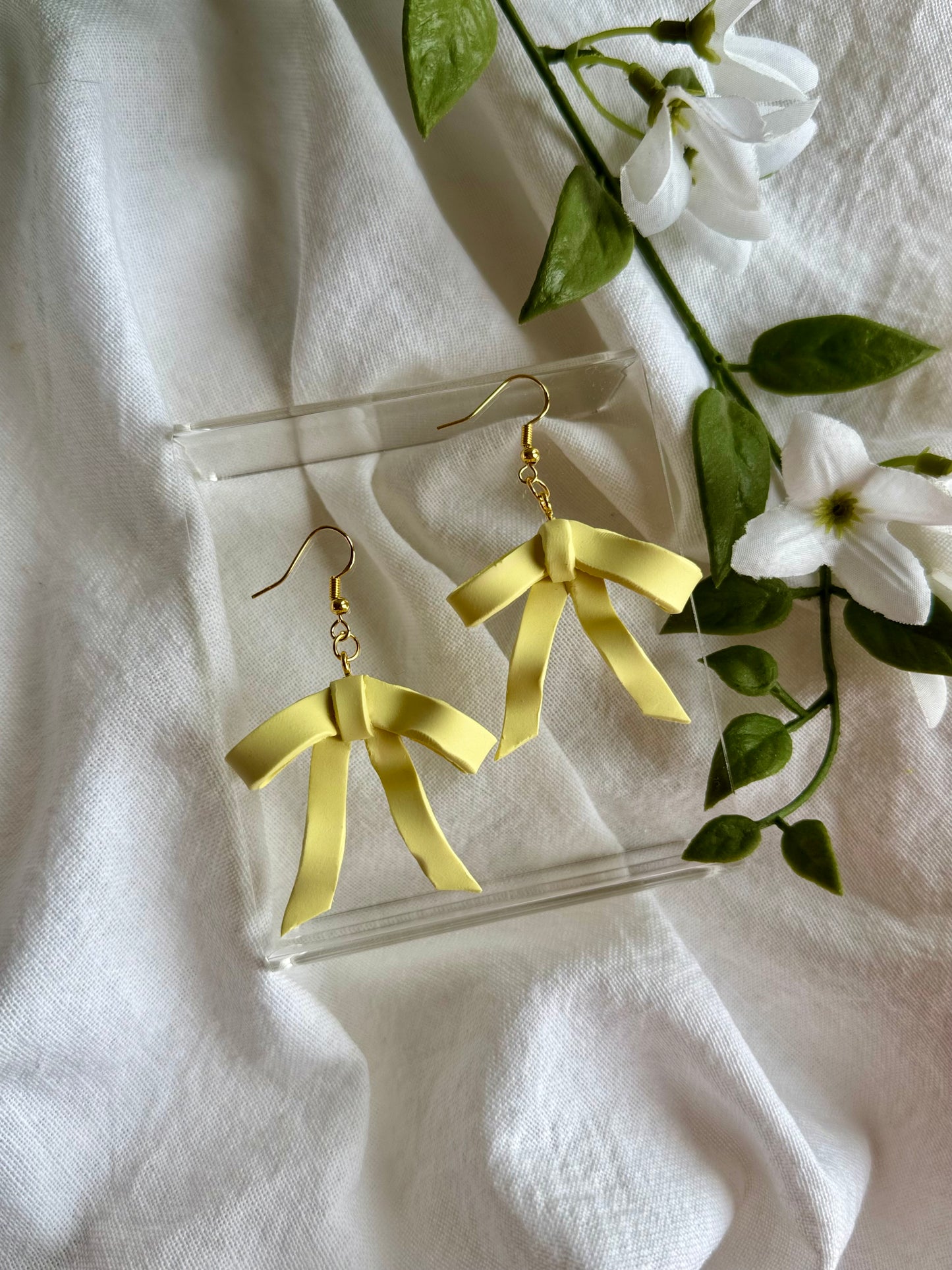 Bow Dangles (yellow)