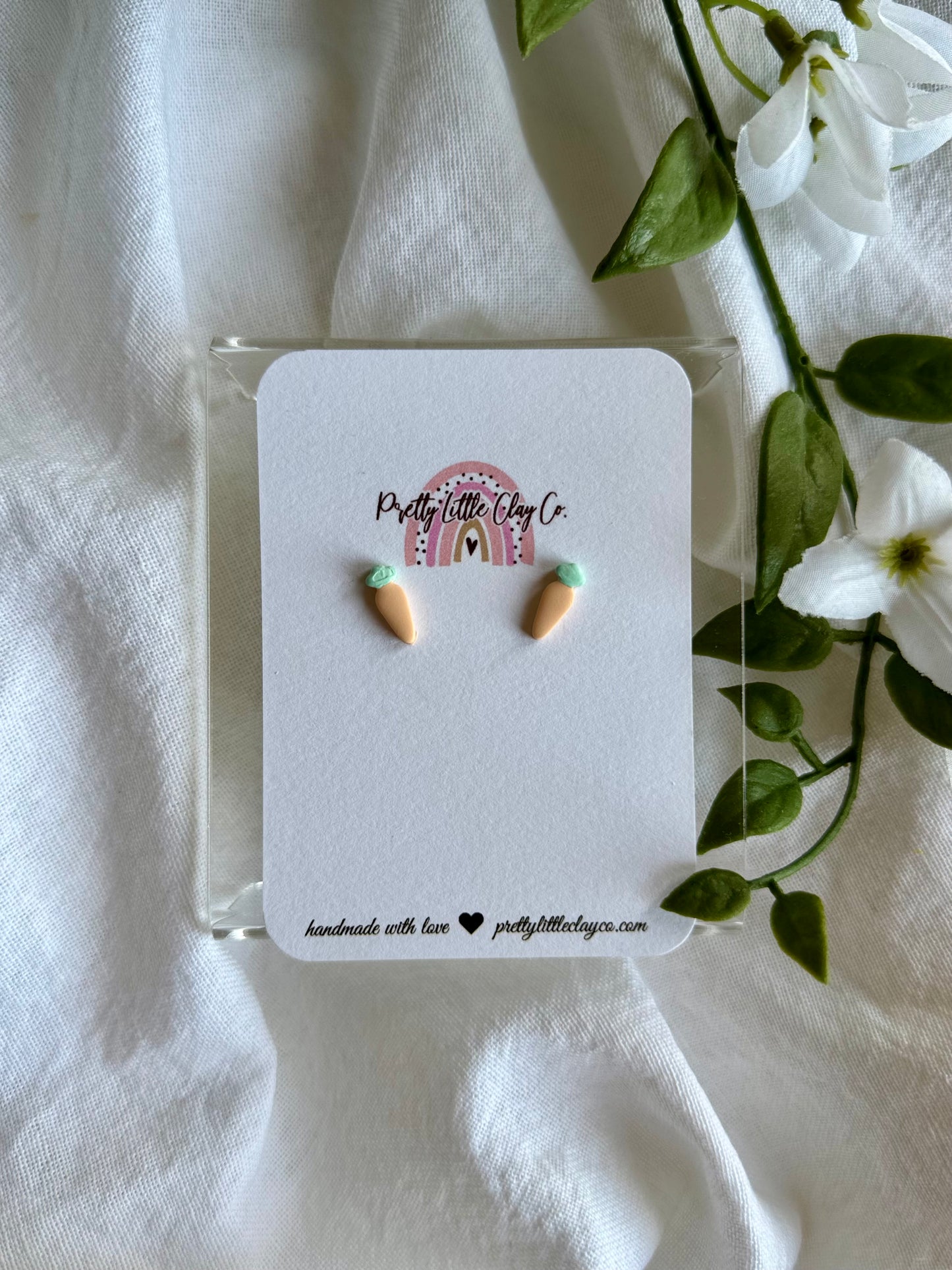 Carrot Studs (pastel)