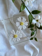 Daphne (white)