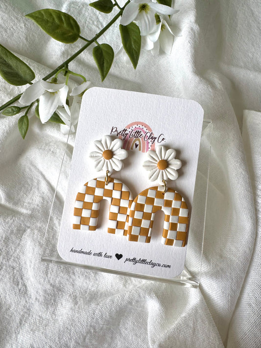 Happy Daisy Dangles