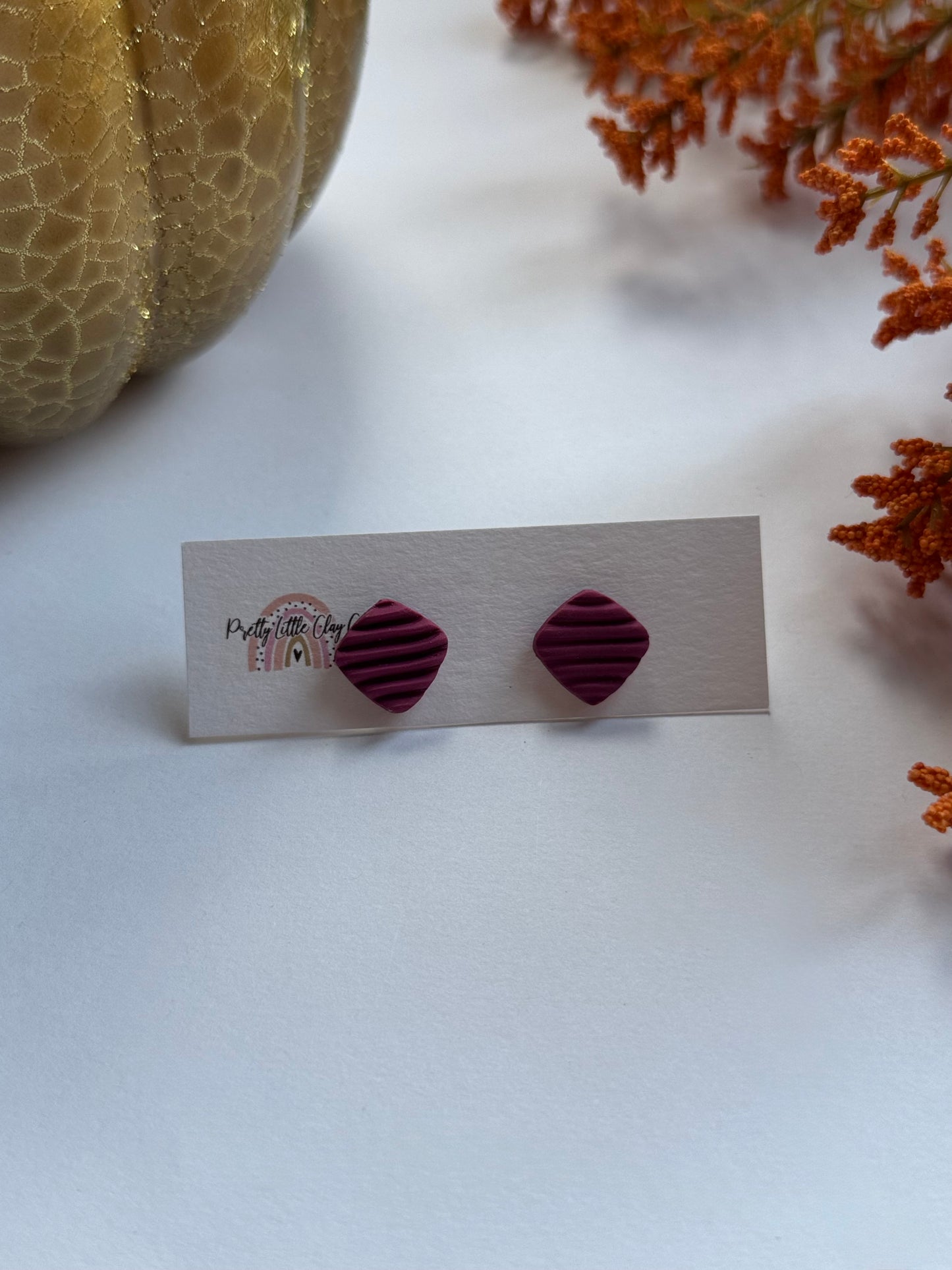 Victoria Studs (burgundy)